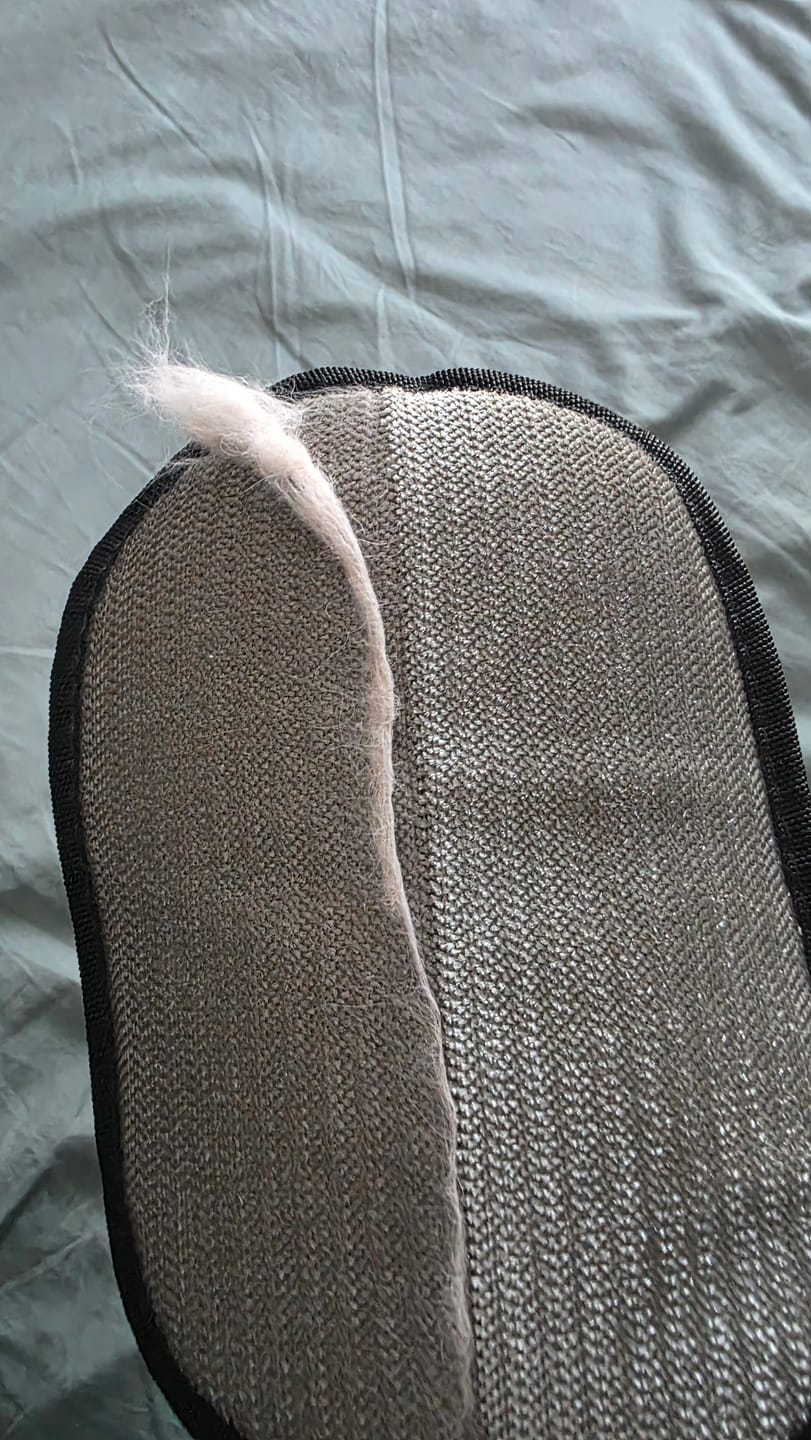 FurLift pet hair glove detail